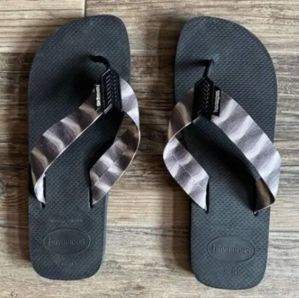 Beach sandals